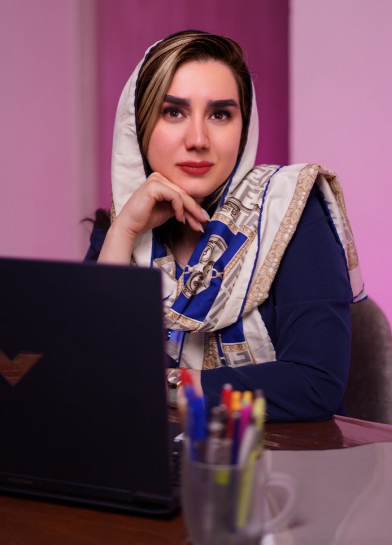 سپیده کاوه